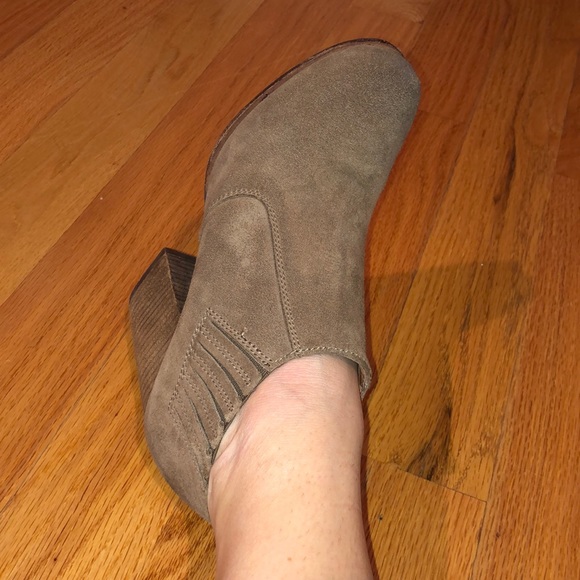 Jeffrey Campbell booties - Picture 6 of 8